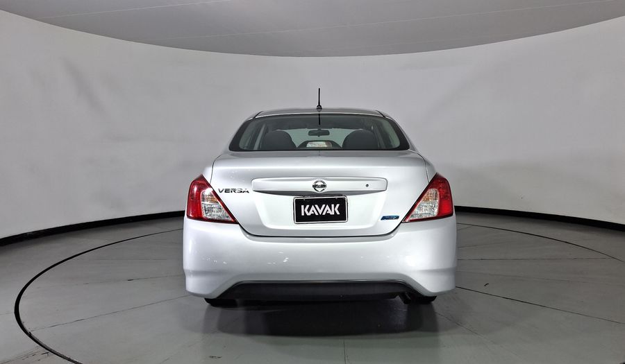 Nissan Versa 1.6 SENSE TA AC Sedan 2016