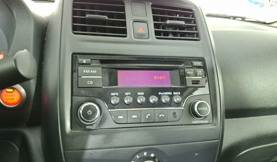 Nissan Versa 1.6 SENSE TA AC Sedan 2016
