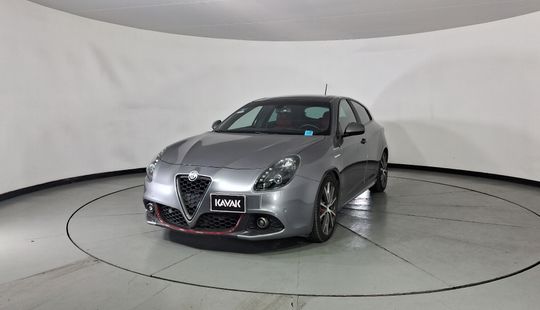 Alfa Romeo • Giulietta