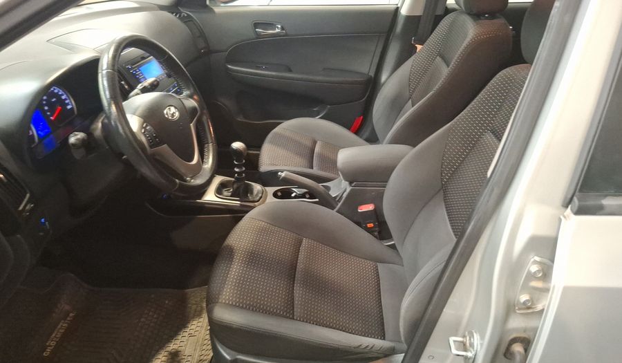 Hyundai I30 1.6 GLS AC 2AB ABS Hatchback 2011