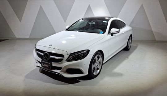Mercedes Benz • Clase C