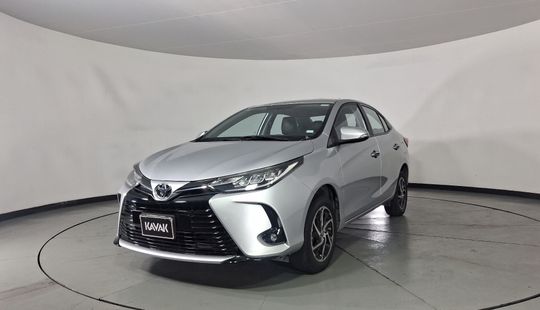 Toyota • Yaris