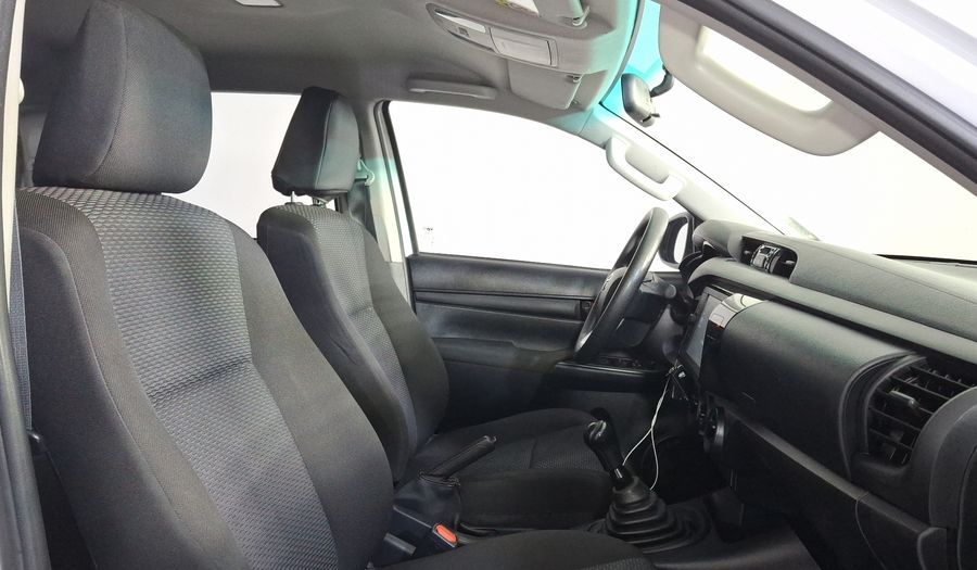Toyota Hilux 2.7 SR DOBLE CABINA Pickup 2024