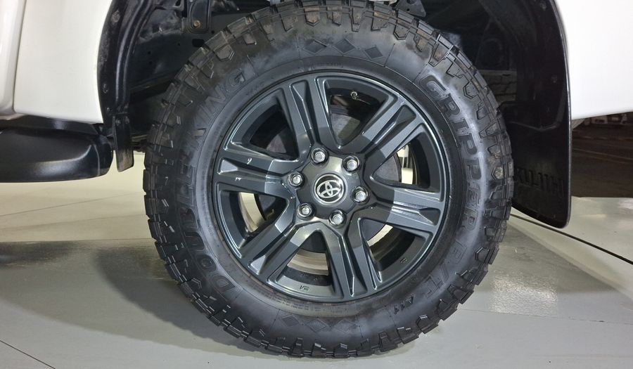 Toyota Hilux 2.7 SR DOBLE CABINA Pickup 2024