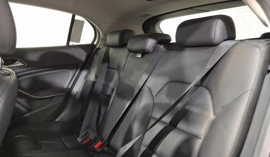 Mercedes Benz Clase Gla 1.6 GLA 200 CGI SPORT Suv 2015