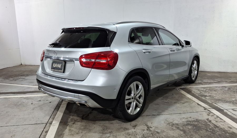Mercedes Benz Clase Gla 1.6 GLA 200 CGI SPORT Suv 2015