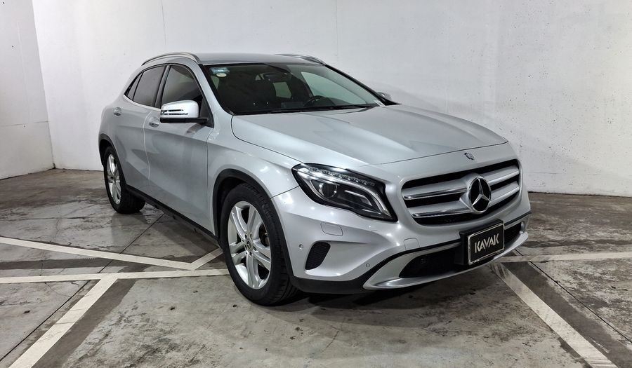 Mercedes Benz Clase Gla 1.6 GLA 200 CGI SPORT Suv 2015