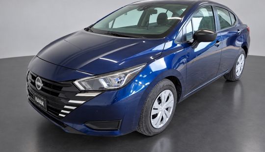 Nissan • Versa