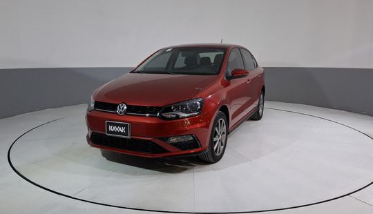 Volkswagen • Vento