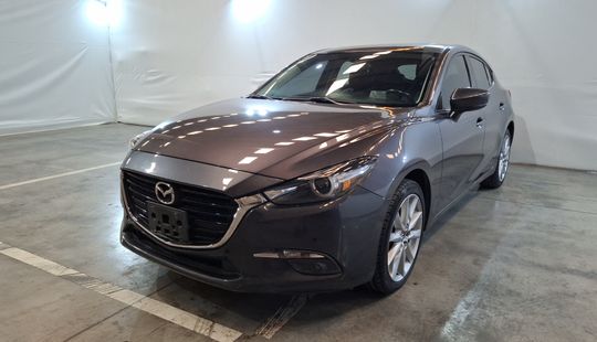 Mazda • Mazda 3