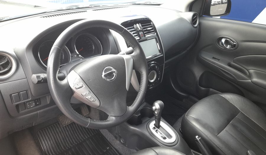Nissan Versa 1.6 EXCLUSIVE AUTO Sedan 2019