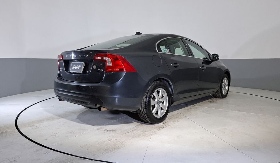 Volvo S60 2.0 T5 KINETIC MT Sedan 2013