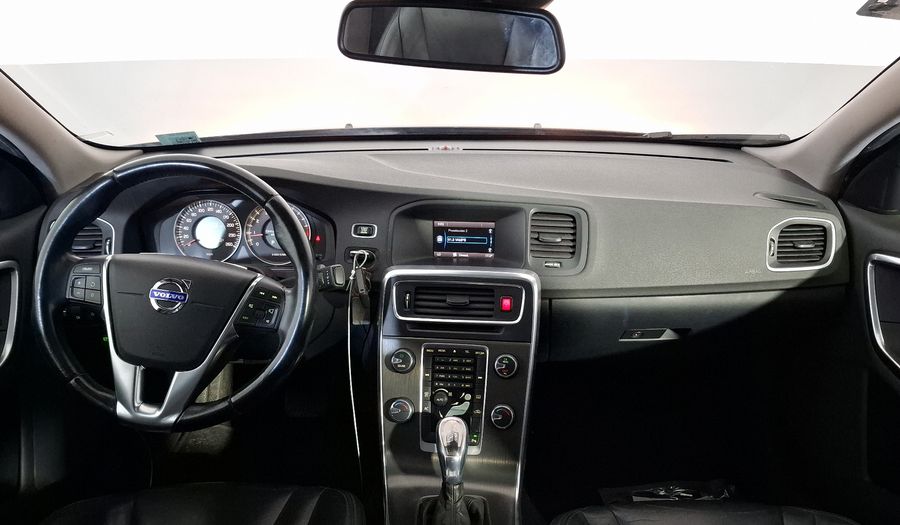 Volvo S60 2.0 T5 KINETIC MT Sedan 2013