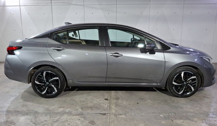 Nissan Versa 1.6 EXCLUSIVE CVT Sedan 2024