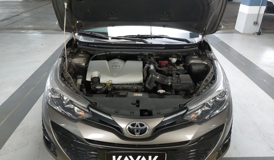 Toyota Yaris 1.5 XLS CVT Hatchback 2019