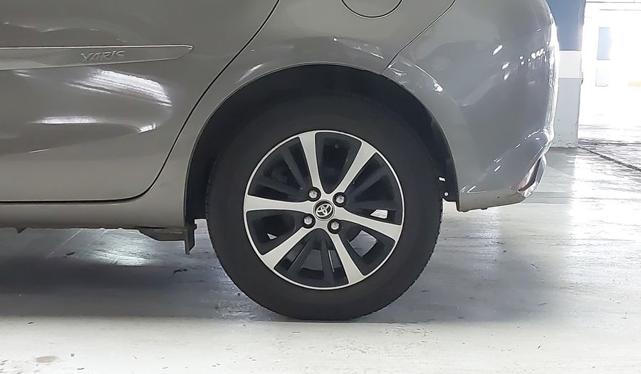 Toyota Yaris 1.5 XLS CVT Hatchback 2019