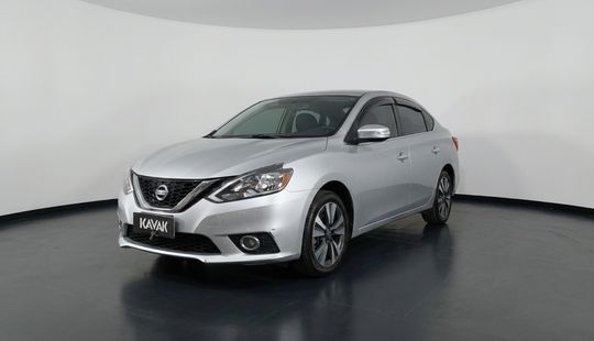 Nissan • Sentra