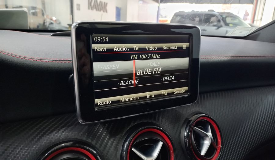 Mercedes Benz Clase A 2.0 250 SPORT DCT Hatchback 2013