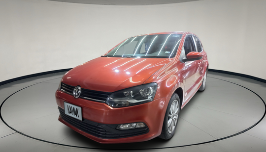 Volkswagen • Polo