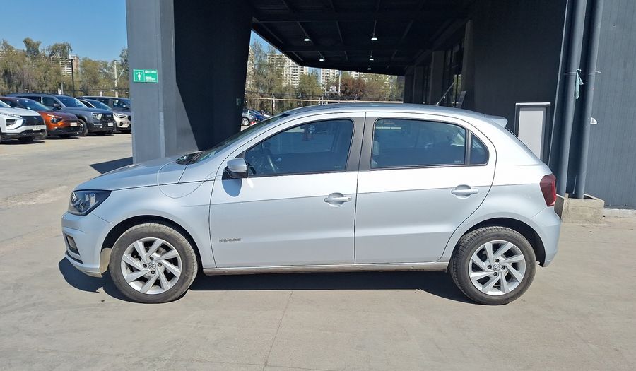 Volkswagen Gol 1.6 HIGHLINE Hatchback 2022