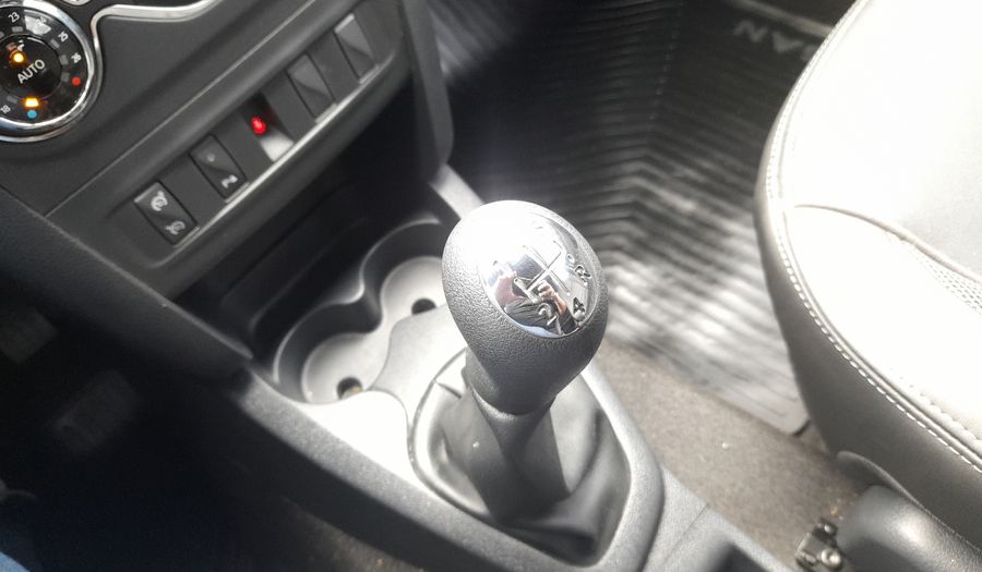 Renault Logan 1.6 INTENS Sedan 2024