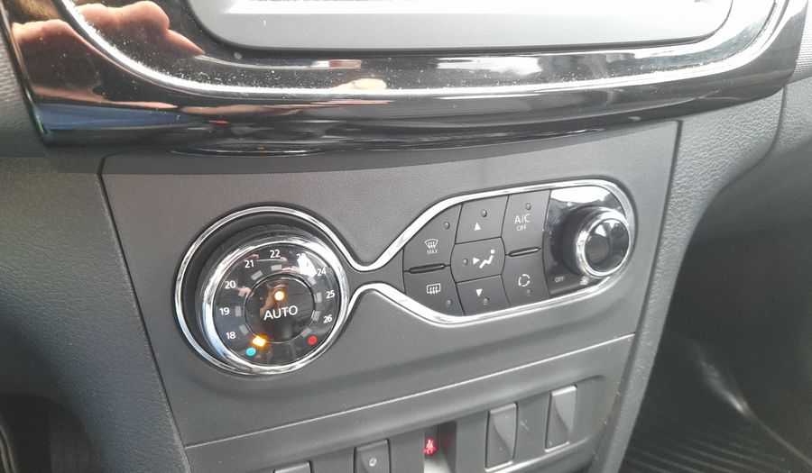 Renault Logan 1.6 INTENS Sedan 2024