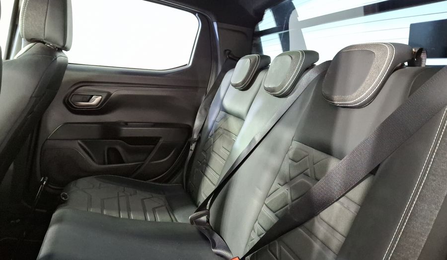 Ram 700 1.3 LARAMIE CREW CAB Pickup 2023