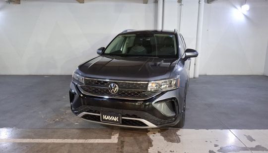 Volkswagen • Taos