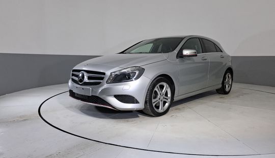 Mercedes Benz • Clase A