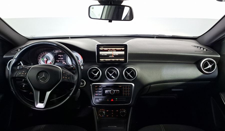 Mercedes Benz Clase A 1.6 200 CGI 7G-DCT Hatchback 2013