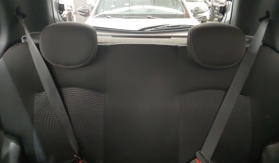 Nissan March 1.6 SL CVT Hatchback 2018