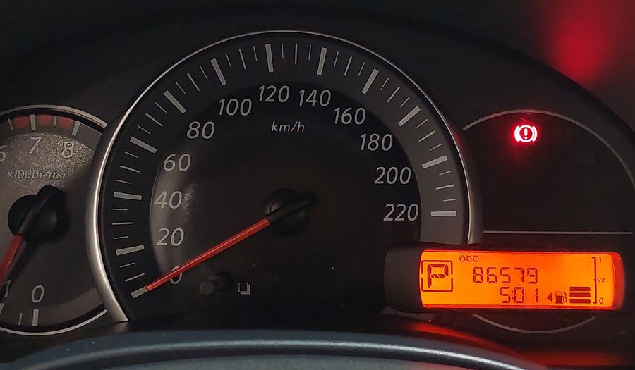 Nissan March 1.6 SL CVT Hatchback 2018