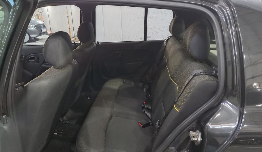 Renault Clio 1.1 CONFORT PLUS Hatchback 2014