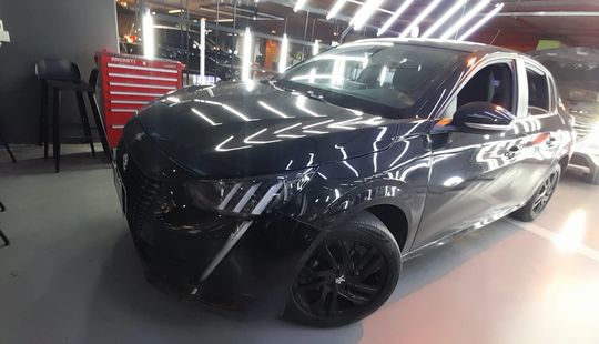 Peugeot • 208