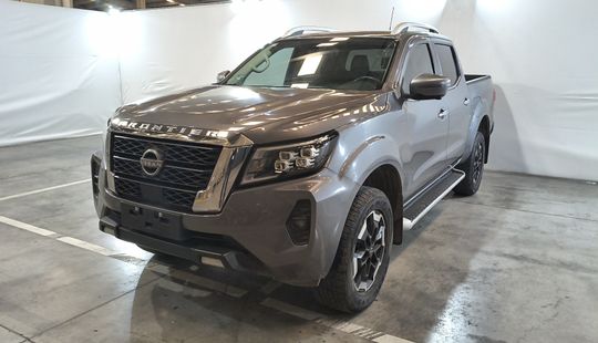 Nissan • Frontier