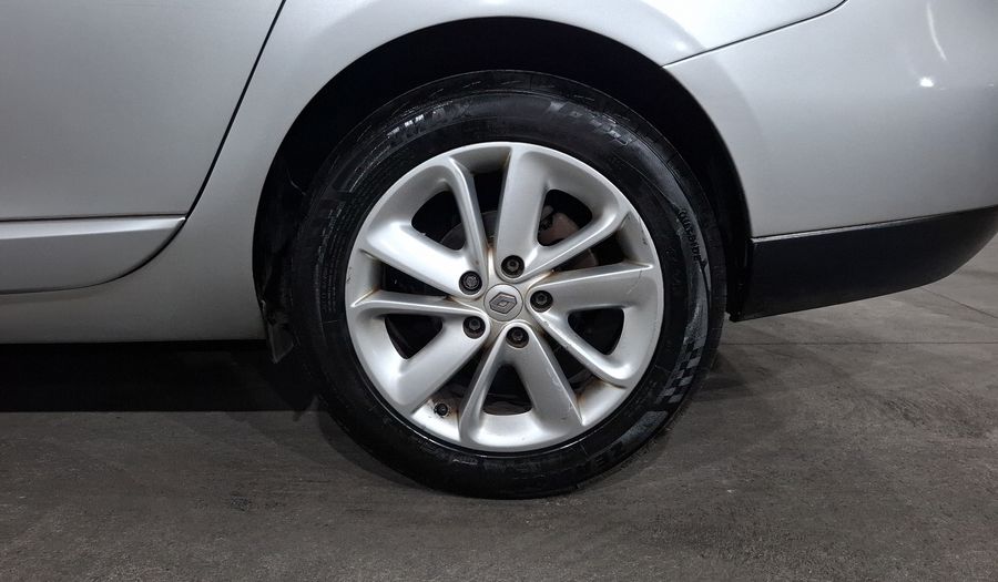 Renault Fluence 2.0 DYNAMIQUE AT Sedan 2013