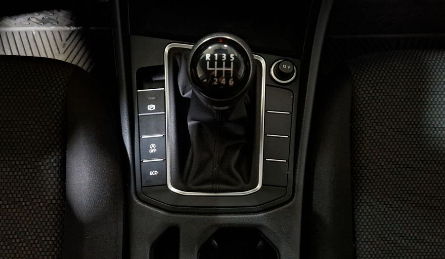 Volkswagen Jetta 1.4 COMFORTLINE Sedan 2019