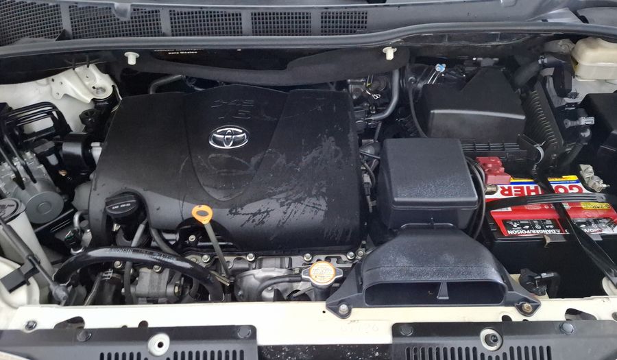 Toyota Sienna 3.5 XLE PIEL AT Minivan 2017