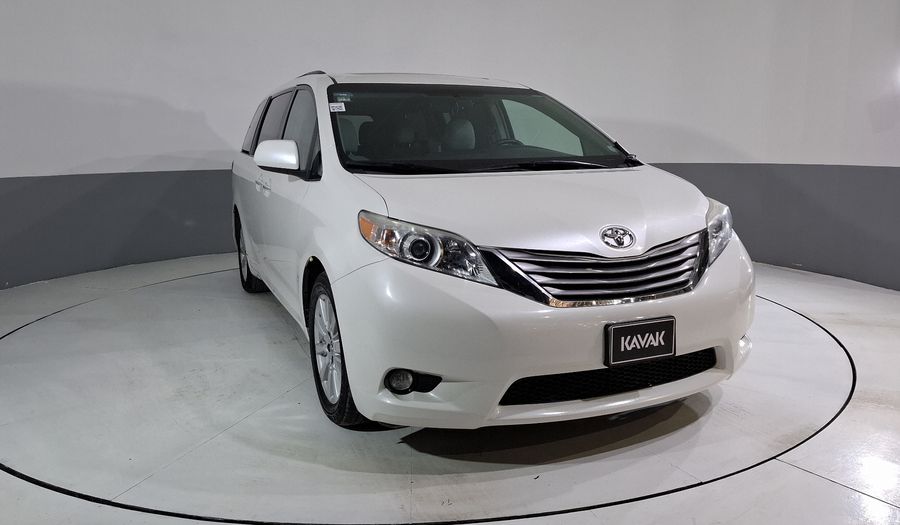Toyota Sienna 3.5 XLE PIEL AT Minivan 2017