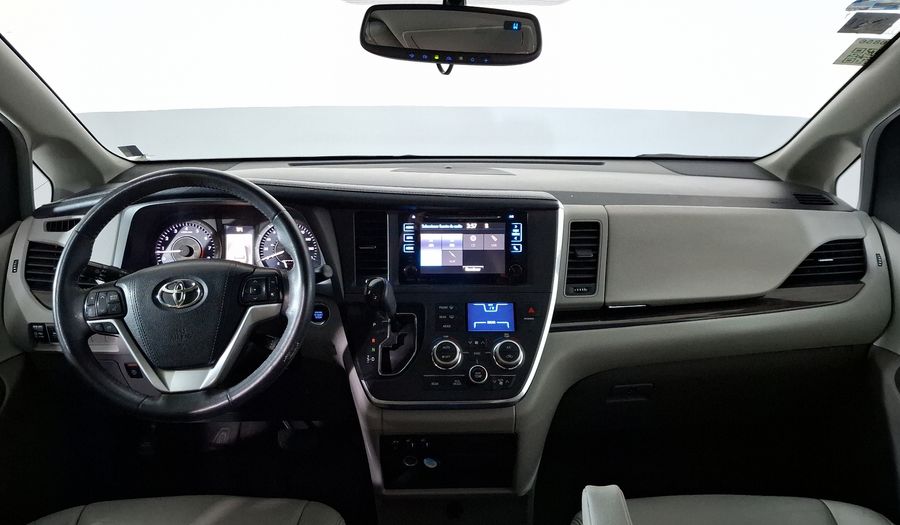 Toyota Sienna 3.5 XLE PIEL AT Minivan 2017
