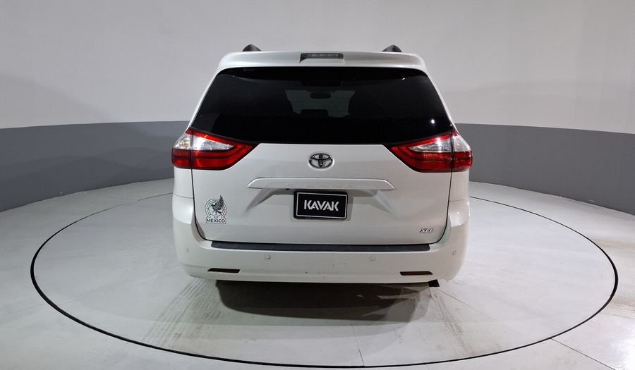 Toyota Sienna 3.5 XLE PIEL AT Minivan 2015