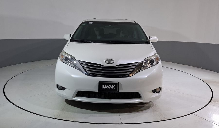 Toyota Sienna 3.5 XLE PIEL AT Minivan 2015
