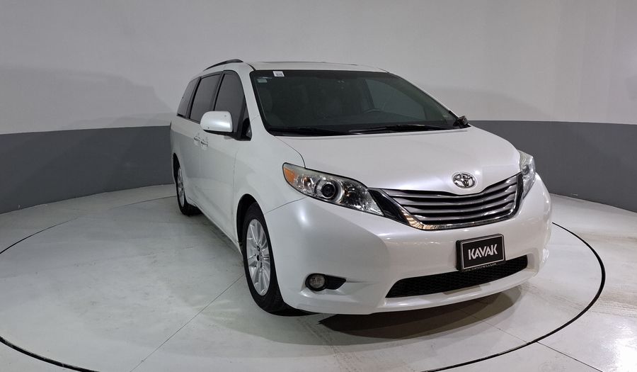 Toyota Sienna 3.5 XLE PIEL AT Minivan 2015