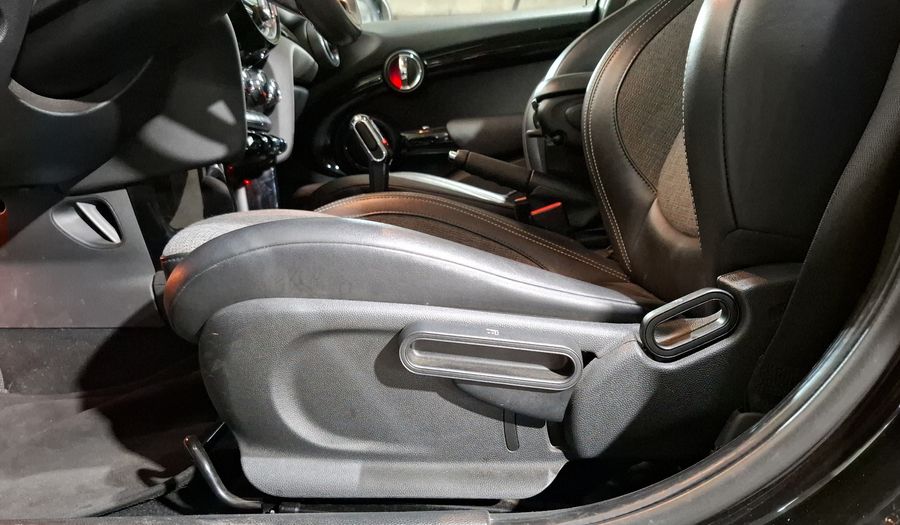 Mini Cooper 1.5 COOPER CHILI CONNECTED EDITION DCT Hatchback 2019
