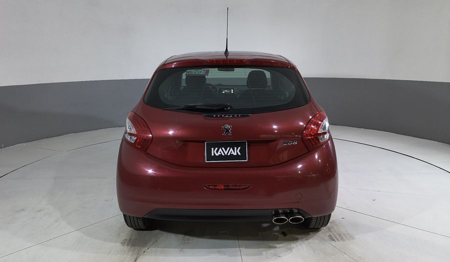 Peugeot 208 1.6 ALLURE MT Hatchback 2015