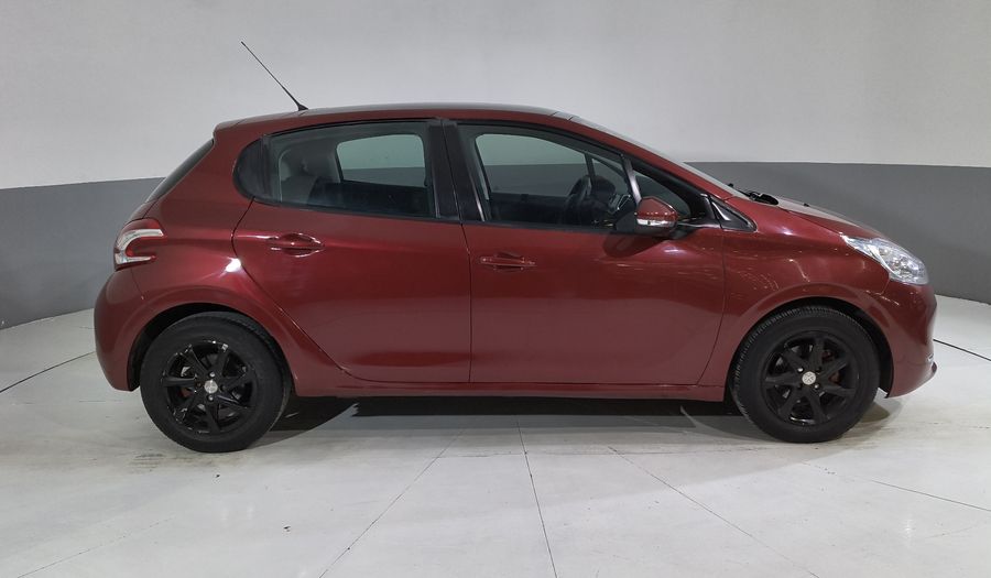 Peugeot 208 1.6 ALLURE MT Hatchback 2015