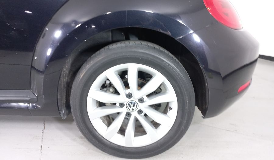 Volkswagen Beetle 2.5 TIPTRONIC Hatchback 2013