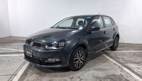 Volkswagen • Polo