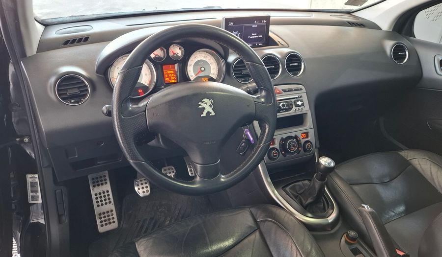 Peugeot 308 2.0 FELINE Hatchback 2012
