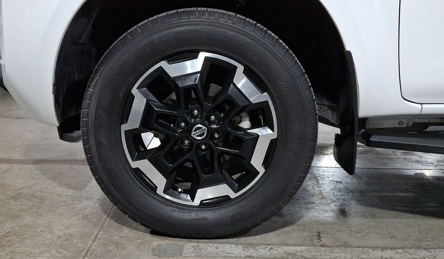 Nissan Frontier 2.5 PLATINUM LE AUTO Pickup 2022